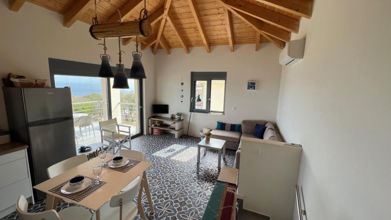 Luxurious Villa At A Unique Spot Agios Nikolaos  Exterior photo