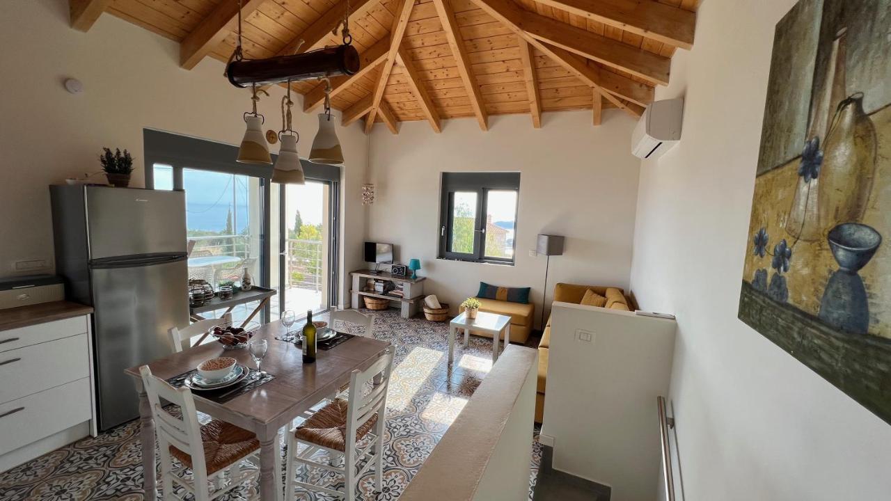 Luxurious Villa At A Unique Spot Agios Nikolaos  Exterior photo