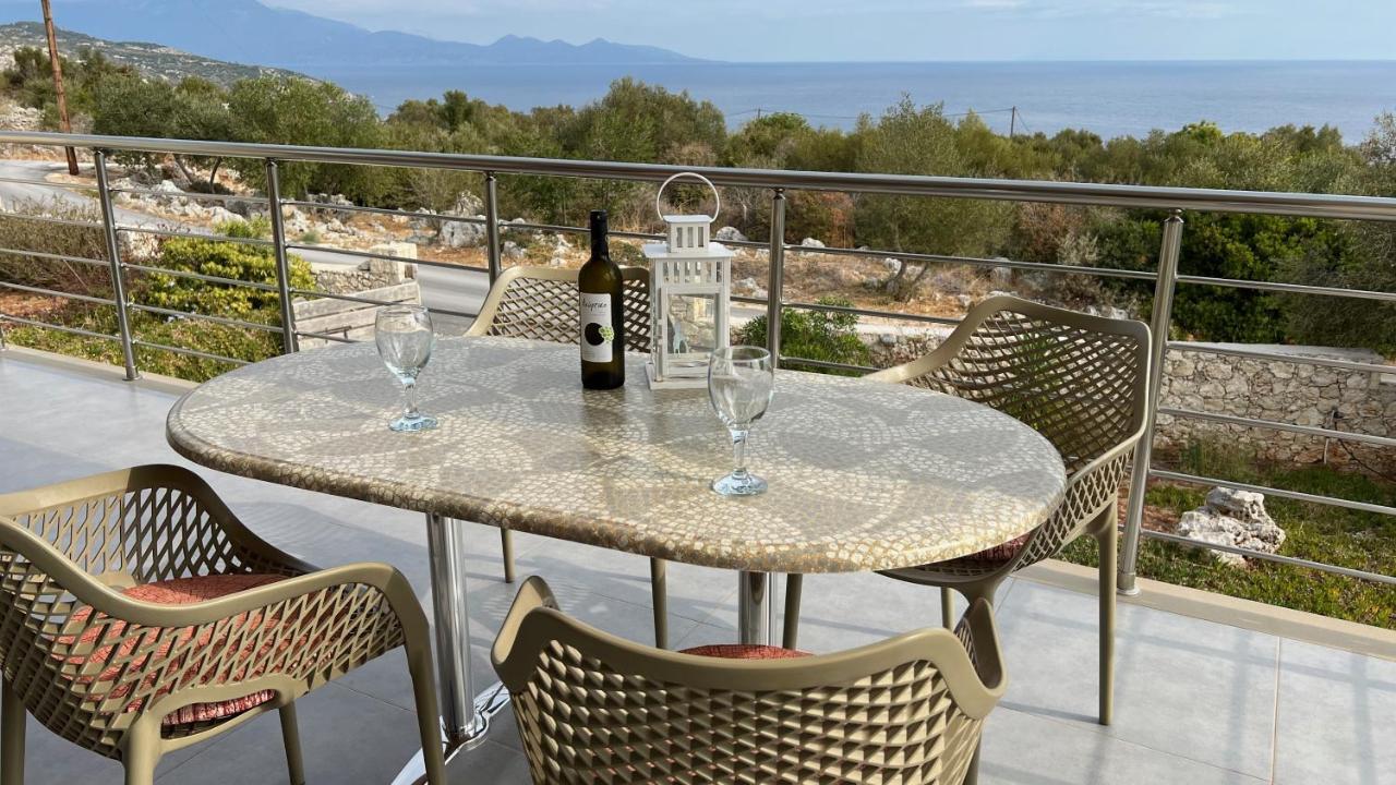 Luxurious Villa At A Unique Spot Agios Nikolaos  Exterior photo