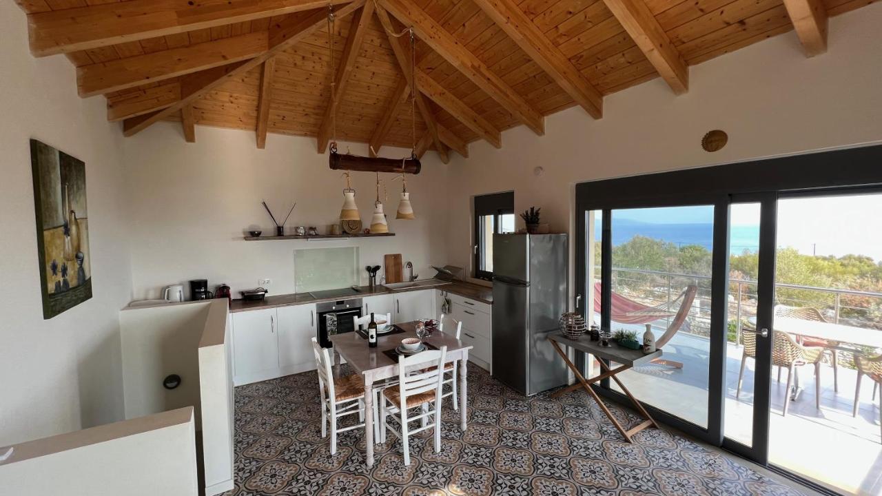 Luxurious Villa At A Unique Spot Agios Nikolaos  Exterior photo