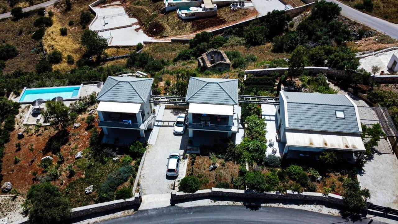 Luxurious Villa At A Unique Spot Agios Nikolaos  Exterior photo