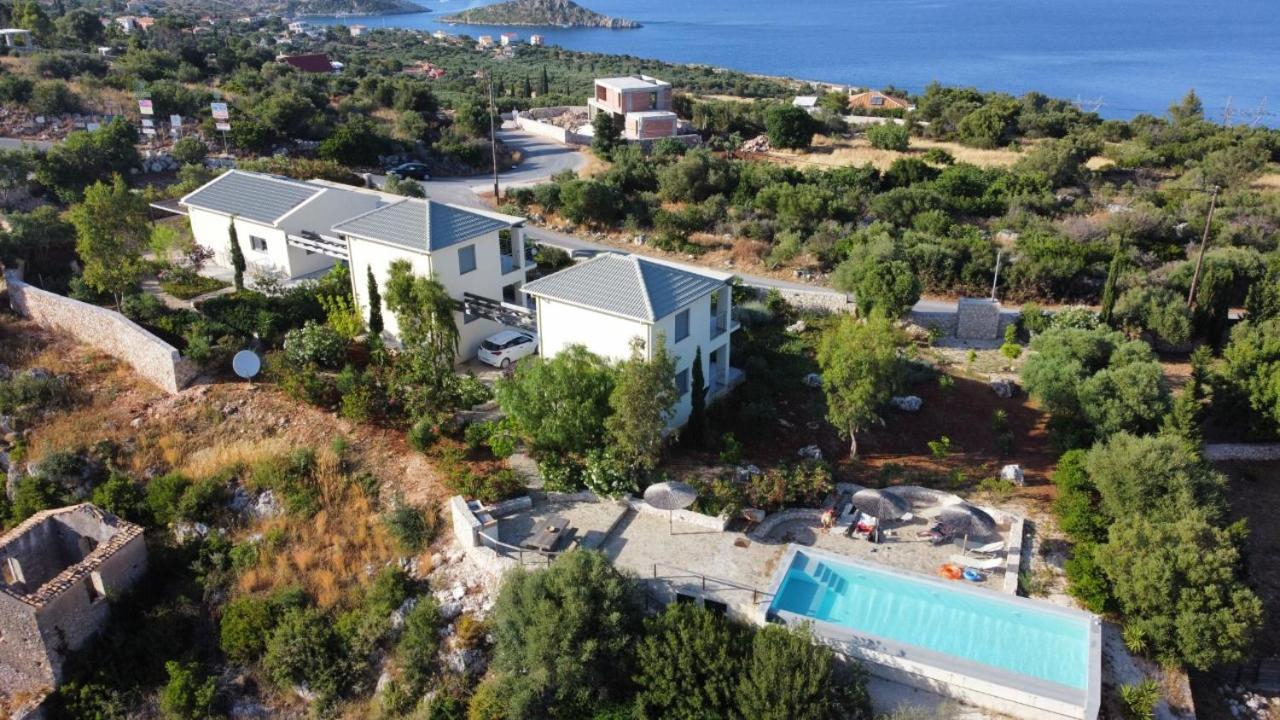 Luxurious Villa At A Unique Spot Agios Nikolaos  Exterior photo